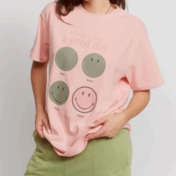 Smiley® Good Day Oversized Tee -Original Smiley Shop 185 6c509b90 8cbc 49e3 973f 71854f3e4e82