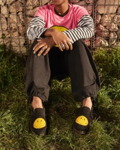 Dr. Martens JORGE SMILEY® SUEDE MULES