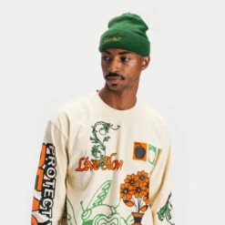 MARKET SMILEY UPSIDE DOWN BEANIE -Original Smiley Shop 390000372 SMILEYUPSIDEDOWNBEANIE FERN 02