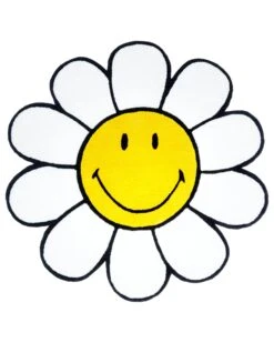 Smiley® Daisy Rug -Original Smiley Shop Smiley Rug White 1